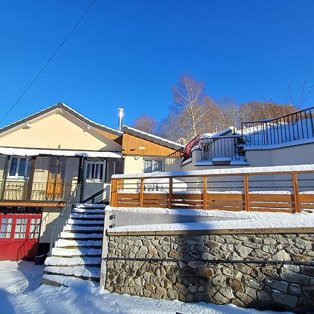 Les Planchettes Villa Orcival Exteriör bild